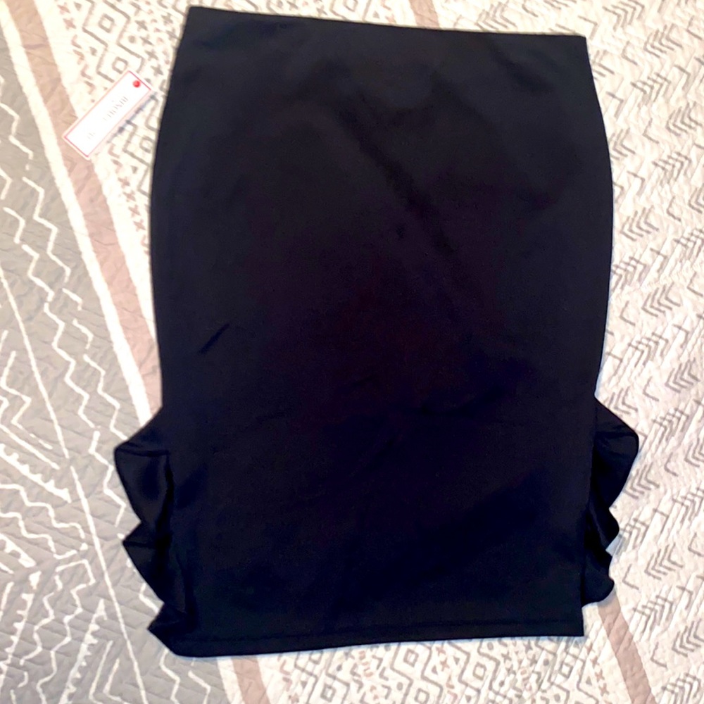 High waisted pencil skirt